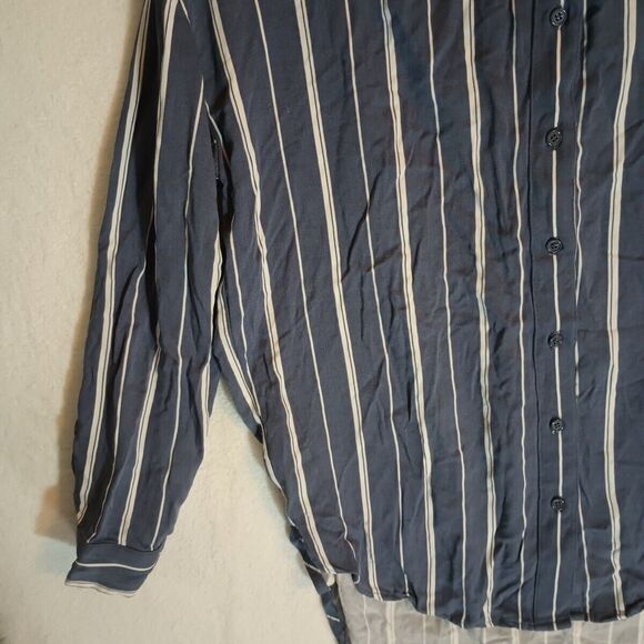 FOREVER 21 Button Down Long Sleeve Blue Striped Casual Shirt Women's Size Small - Picture 4 of 9